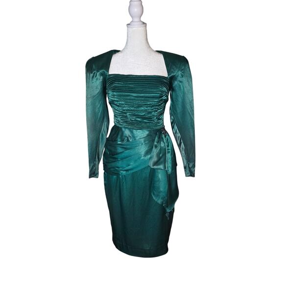VTG 80's/90's Green Satin Dress Women 4 Pleated Bodice Open Back Prom Formal USA - Picture 1 of 11